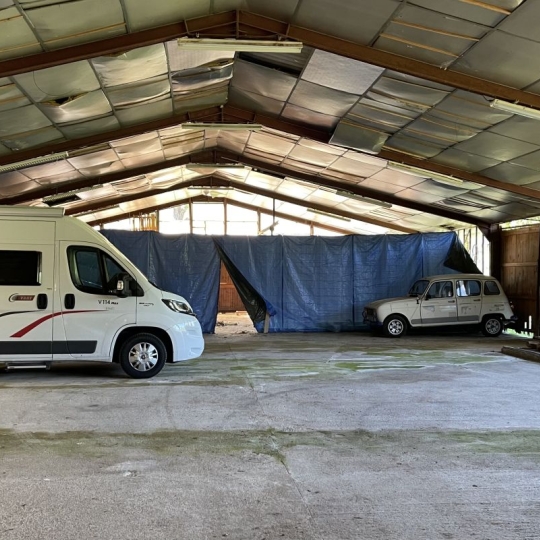  Agence Concept Perfect Immo : Autres | THIERS (63300) | 1 000 m2 | 110 000 € 