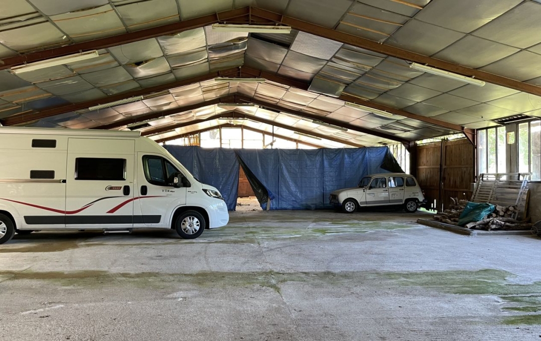 Agence Concept Perfect Immo : Autres | THIERS (63300) | 1 000 m2 | 110 000 € 